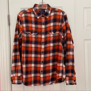 Men’s AEO flannel shirt.